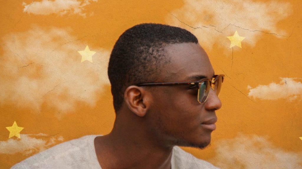 Change the background of a photo to white(and other tricks) LightX App