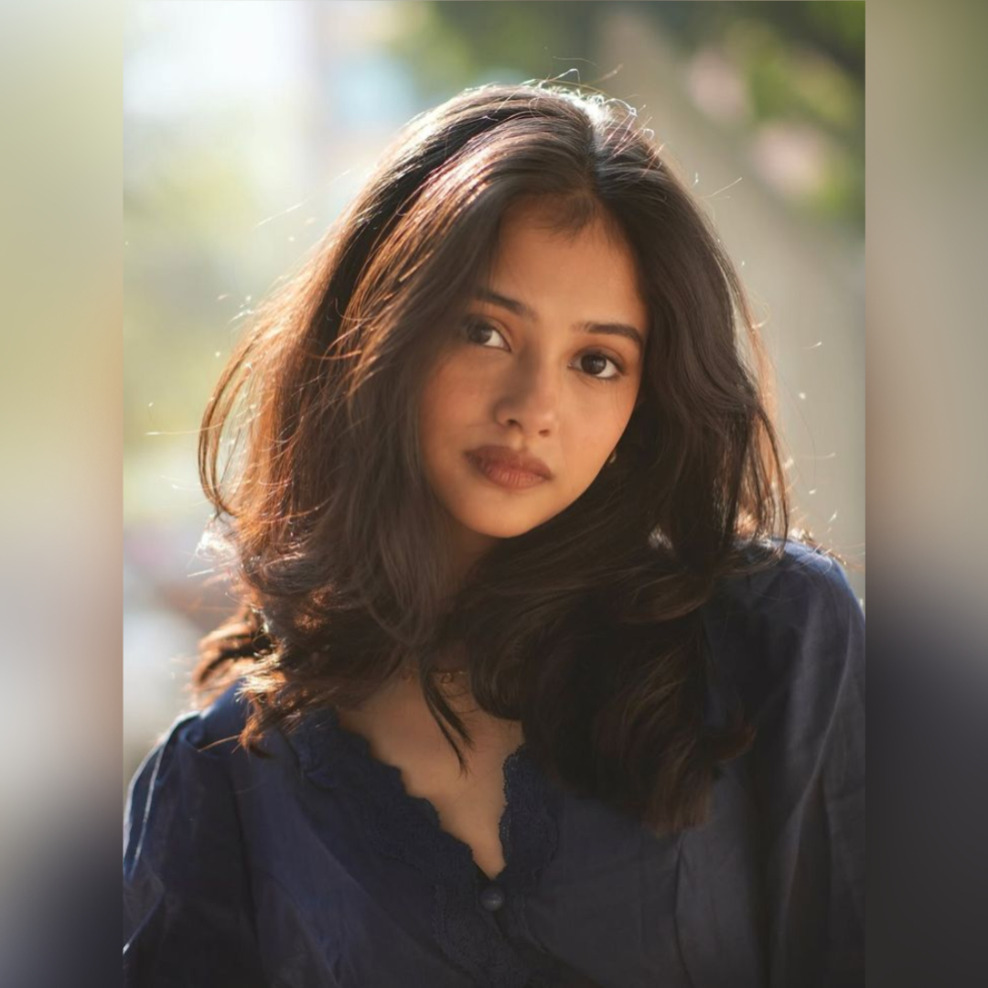 close-up of women with doe eyes and makeup look.